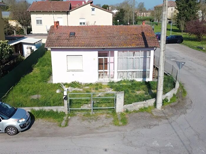 Casa trilocale in vendita in Via San Bernardino, Campagnola Emilia