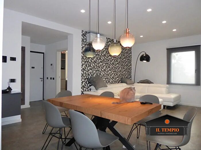 Appartamento trilocale in vendita in Viale SantAgostino, Vicenza