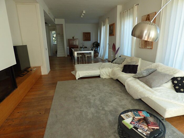 Casa con 10 locali in vendita in Campiglia Marittima