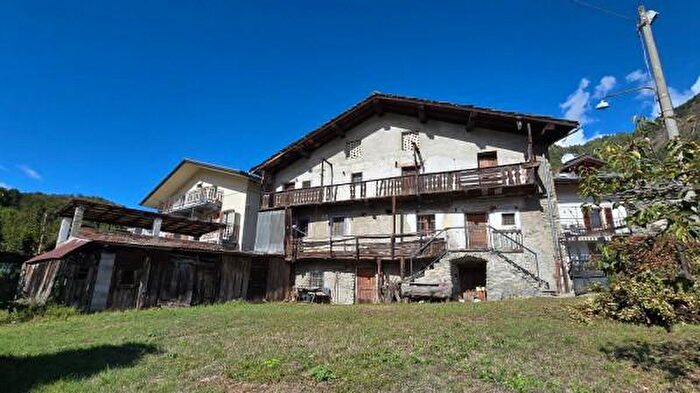 Casa con 6 locali in vendita in Frazione Tissoret, Sarre