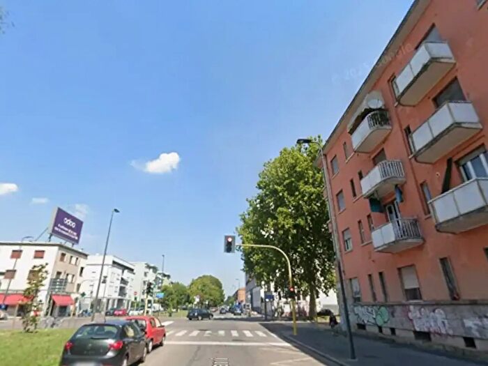 Appartamento monolocale in affitto in Via Lorenteggio, Milano