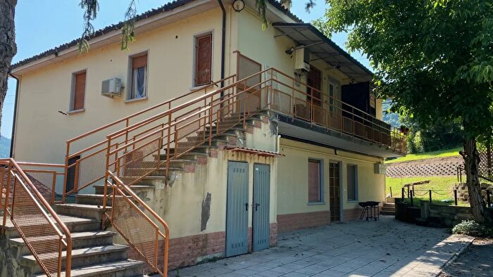 Appartamento con 5 locali in vendita in Via Mulino, Sasso Marconi