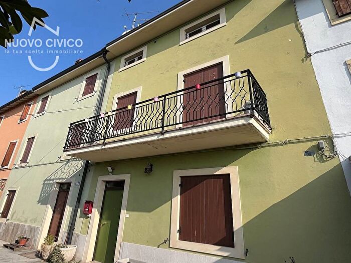 Casa con 5 locali in affitto in VIA MATOZZE, Castiglione, Verona