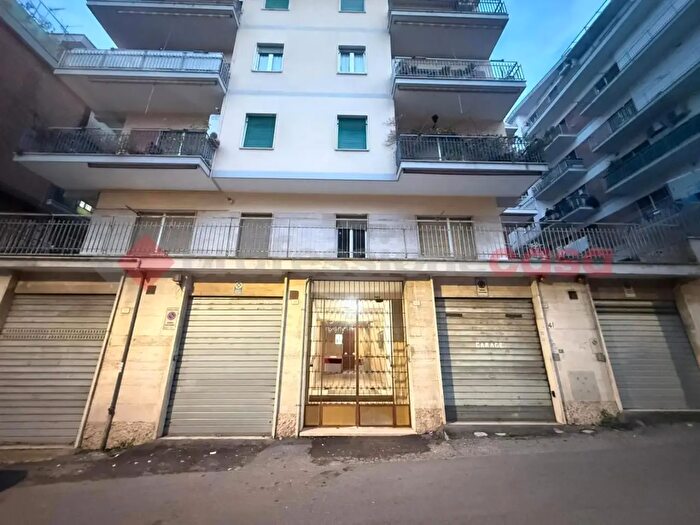 Appartamento trilocale in vendita in Via Francesco Bulgarini, Tivoli