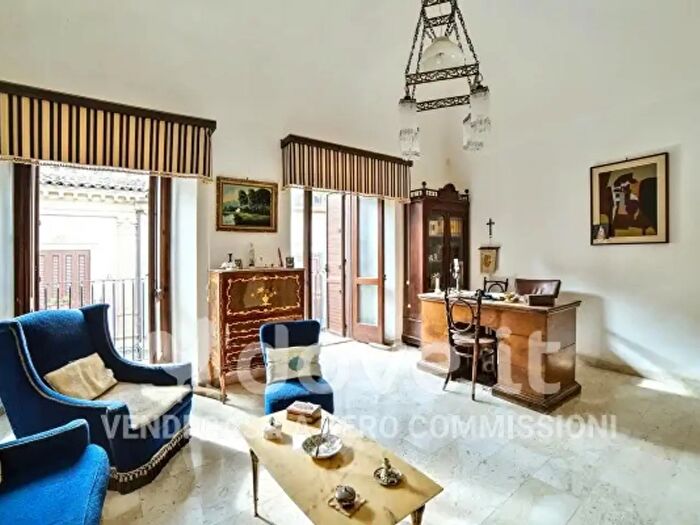 Casa con 5 locali in vendita in Via Regina Margherita, Castiglione Di Sicilia