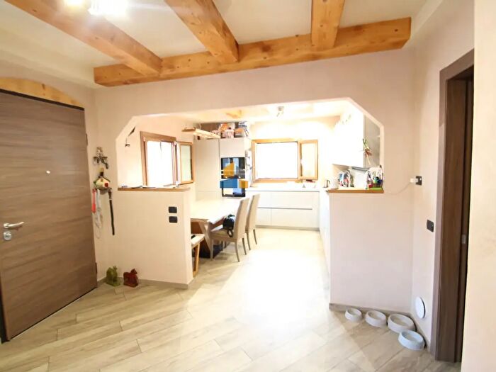 Casa con 6 locali in vendita in Via Cadore, Noale