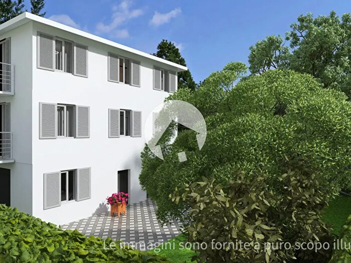 Appartamento con 7 locali in vendita in Via Daria Malaguzzi, Reggio nell'Emilia