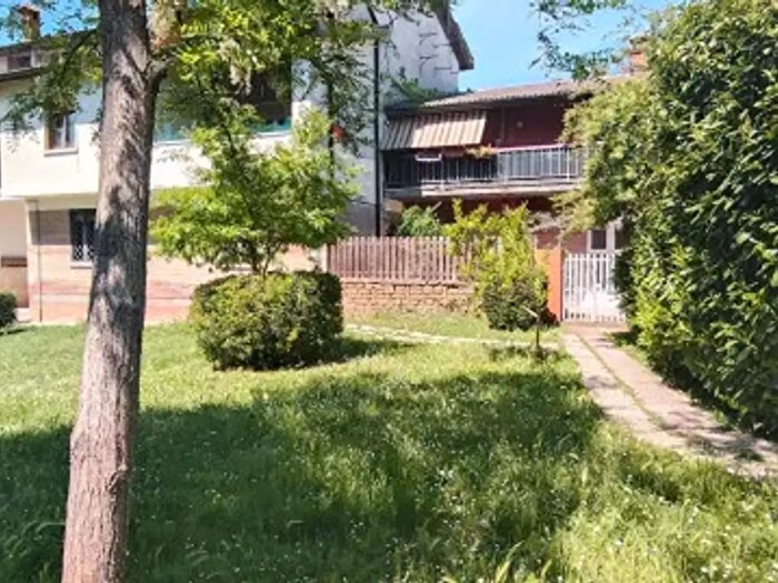 Appartamento quadrilocale in affitto in Via Poggio della Torre, Manziana
