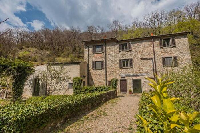 Casa con 6 locali in vendita in Località Trevane, Loro Ciuffenna