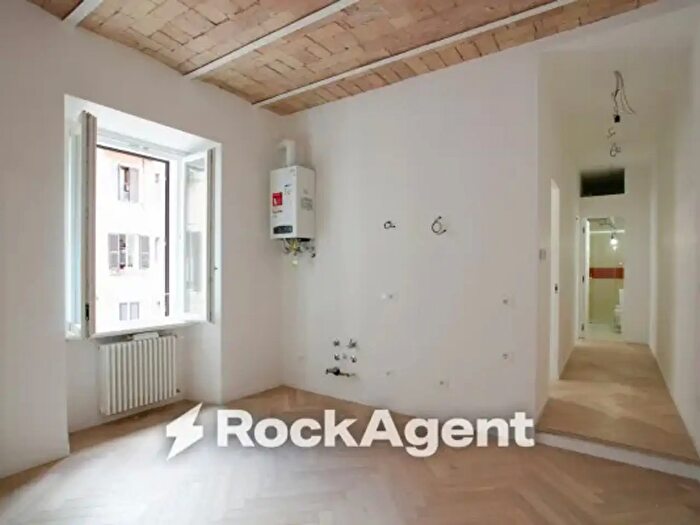 Appartamento trilocale in vendita in Via Germanico, Roma