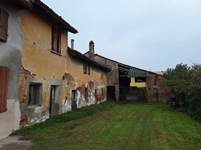 Casa trilocale in vendita in Via Dante, Guardamiglio