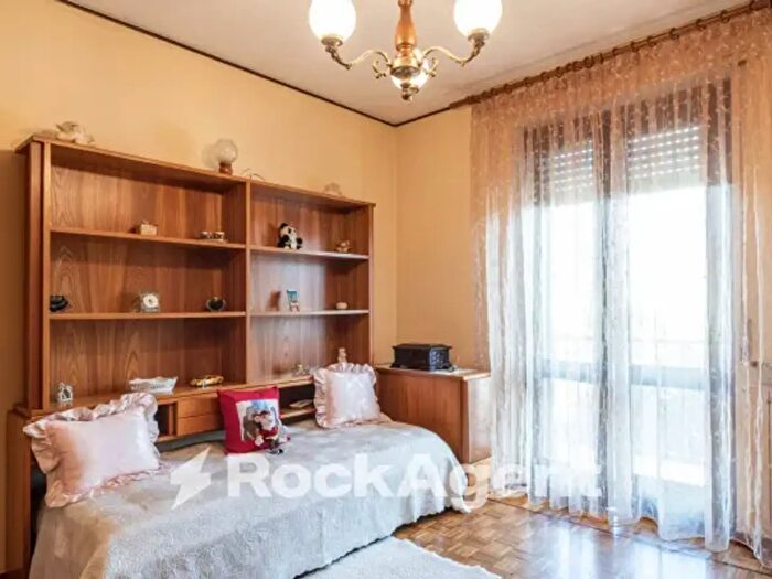 Appartamento trilocale in vendita in Via Alessandrini, Mede