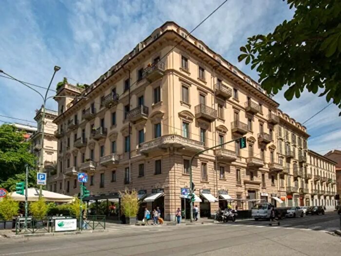 Appartamento quadrilocale in vendita in Via Madama Cristina, Torino