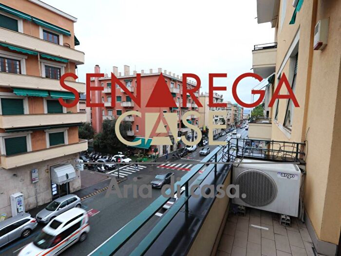 Appartamento trilocale in affitto in Via Felice Cavallotti, Albaro, Genova