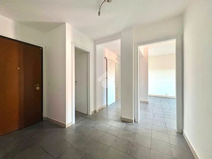 Appartamento trilocale in affitto in Via Pietro Belon, Roma