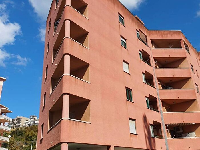 Appartamento trilocale in affitto in Vico Neforo, Santa Caterina San Brunello, Reggio Calabria