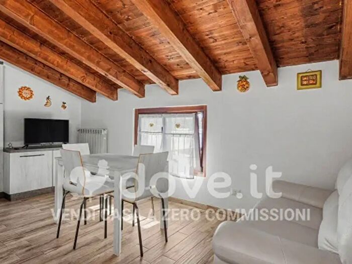 Appartamento trilocale in vendita in Via Domenico Vandelli, Como
