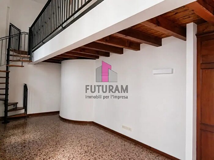 Appartamento bilocale in affitto in Santa Caterina, Vicenza