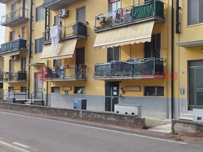 Appartamento trilocale in vendita in Via Kennedy, Caselle Lurani