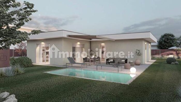 Casa quadrilocale in vendita in Via Gioacchino Rossini, Cogliate