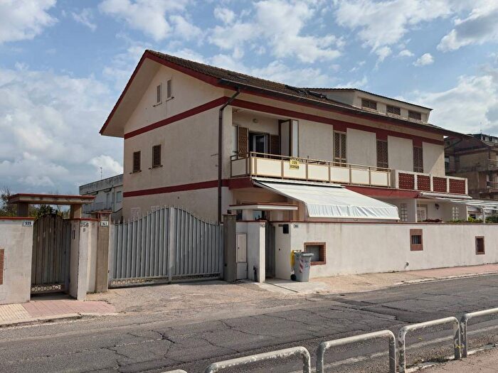 Appartamento quadrilocale in affitto in Strada Lungomare, Latina Lido, Latina