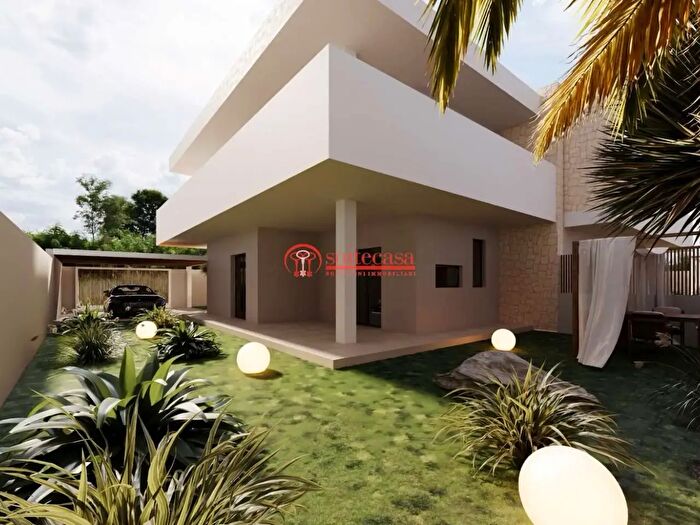 Casa trilocale in vendita in Via Gusmai, Trani