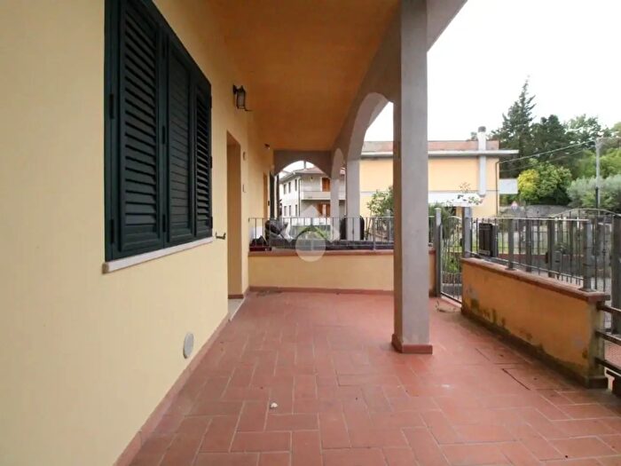 Appartamento trilocale in vendita in Via Rio Gerbi, Monsummano Terme