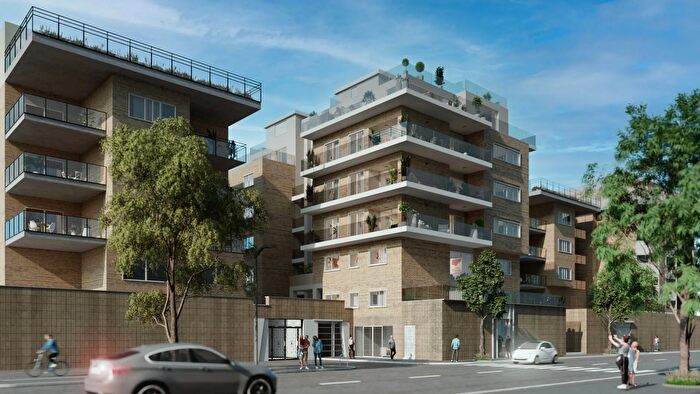 Appartamento trilocale in vendita in Via San Tommaso dAquino, Roma