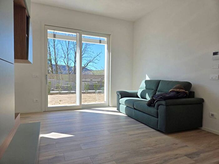 Appartamento trilocale in affitto in Via Giacomo Leopardi, Centro, Pianoro