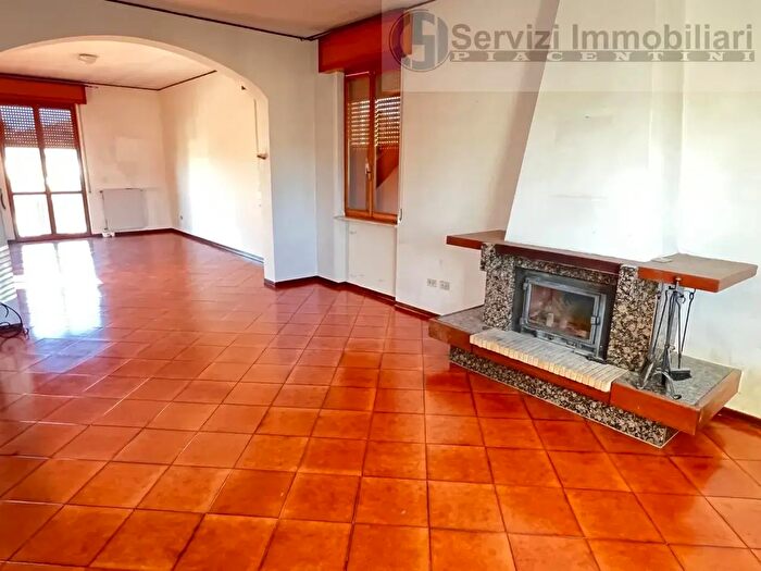 Appartamento quadrilocale in vendita in Via Papa Giovanni XXIII, Vigolzone