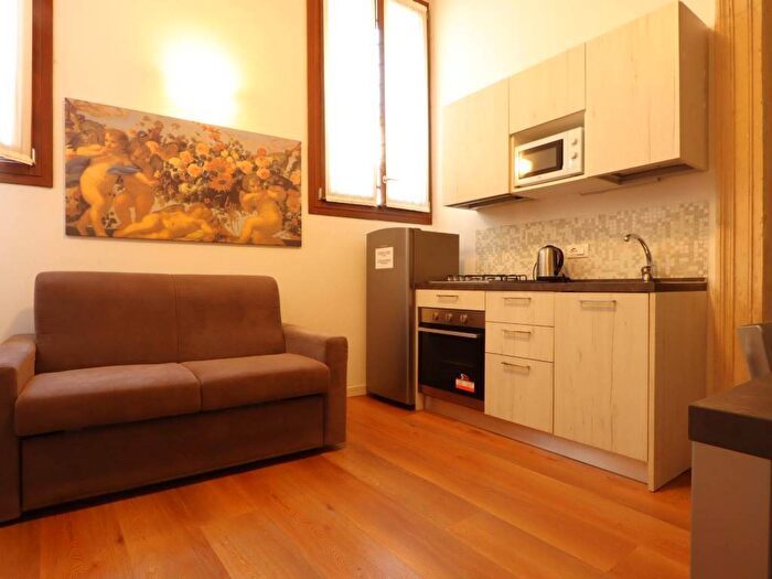 Appartamento monolocale in affitto in Contra Ponte San Michele, Centro Storico, Vicenza