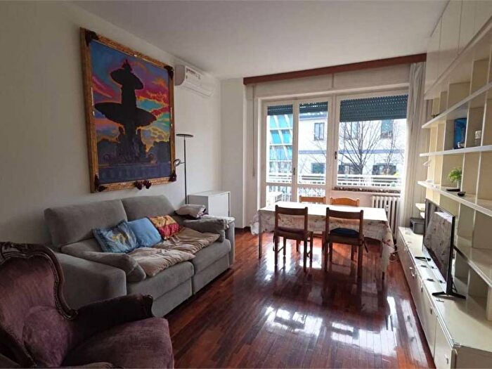 Appartamento bilocale in affitto in Via Nino Bonnet, Garibaldi Corso Como, Milano