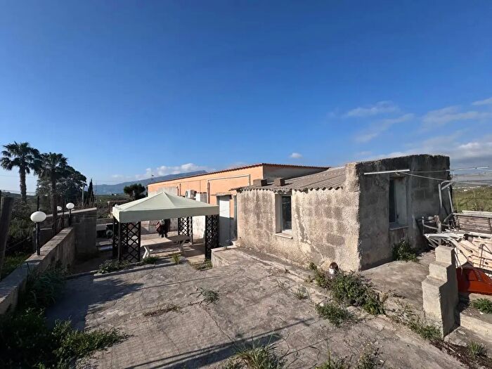 Casa quadrilocale in vendita in Via Scularici, Trapani