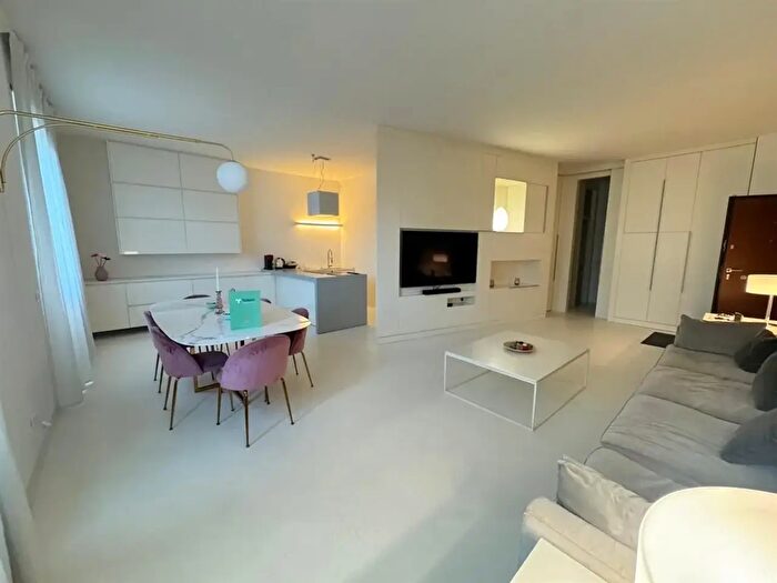 Appartamento trilocale in affitto in Via Pavoni, Monza