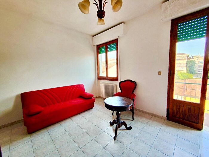 Appartamento quadrilocale in vendita in Via Luigi Cherubini, Prato