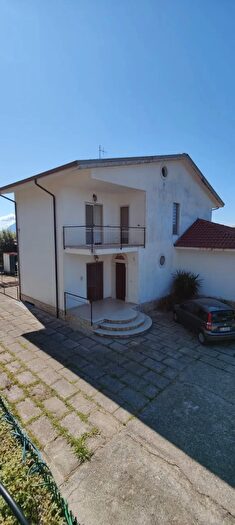 Casa con 10 locali in vendita in Eboli