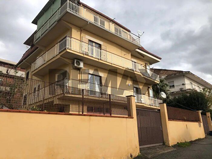 Appartamento con 5 locali in vendita in Via dei Patrioti Nicastresi, Lamezia Terme