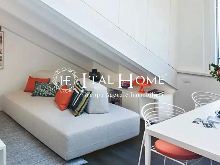 Appartamento bilocale in vendita in Via Alessandro Volta, Milano