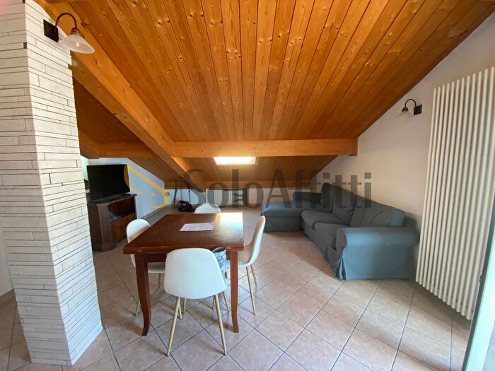 Appartamento trilocale in affitto in Viale Milano, Riccione