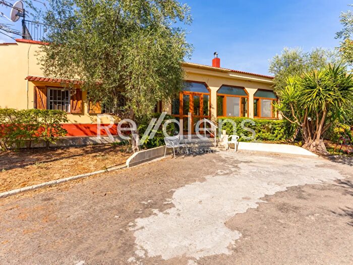 Casa con 6 locali in vendita in Corso Alcide De Gasperi, Bari