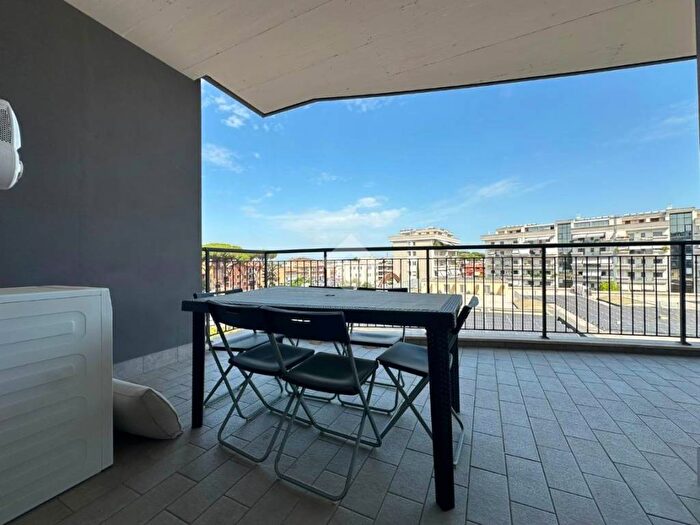 Appartamento trilocale in affitto in Via del Nebbiolo, Casalotti, Roma