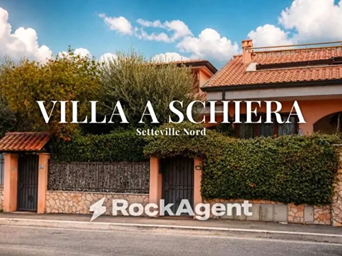 Casa quadrilocale in vendita in Viale Valle dell'Aniene, Guidonia Montecelio
