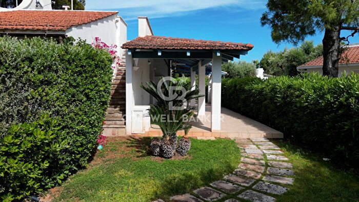 Casa quadrilocale in affitto in Via Harold Bh, Ostuni