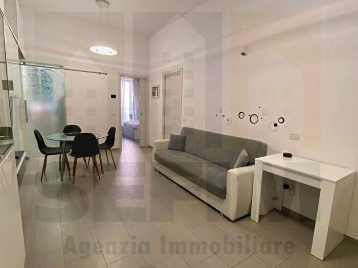 Appartamento trilocale in affitto in Via Andrea Serrao, Centro, Matera