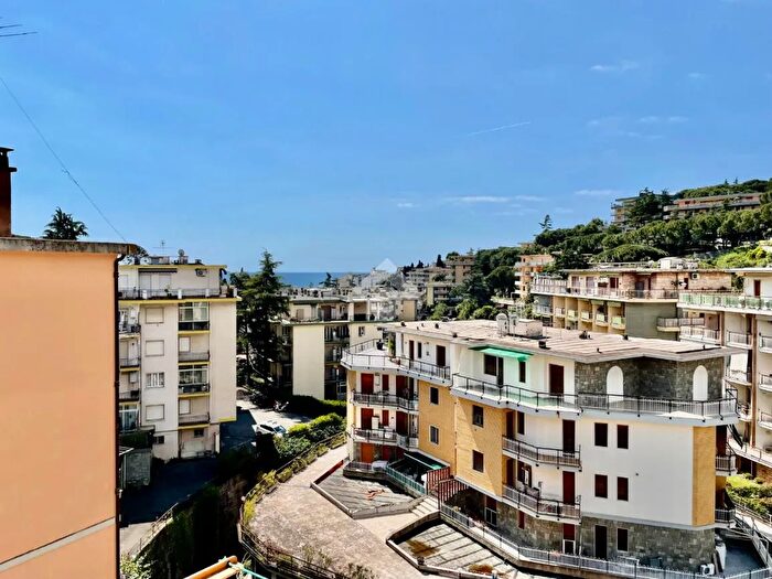 Appartamento trilocale in vendita in Corso degli Inglesi, Sanremo