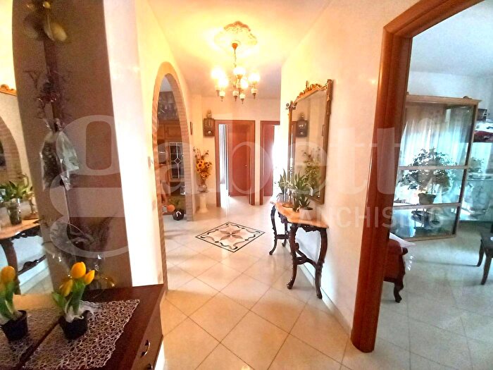 Appartamento con 5 locali in vendita in Sottomarina Via Tirreno, Chioggia