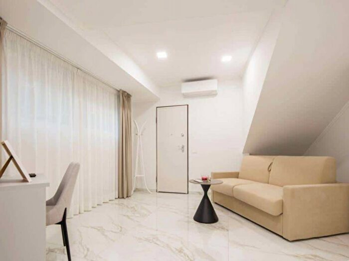 Appartamento bilocale in affitto in Corso Orazio Raimondo, Porto Vecchio, Sanremo