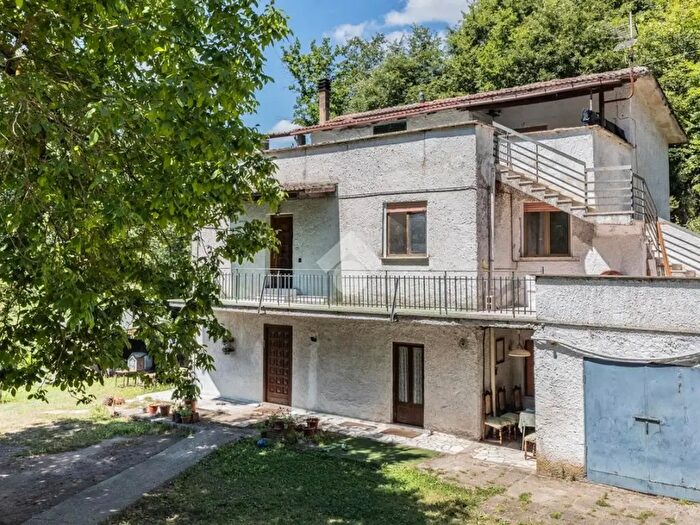 Casa con 6 locali in vendita in Localita ' Monte Faloppo, Sutri
