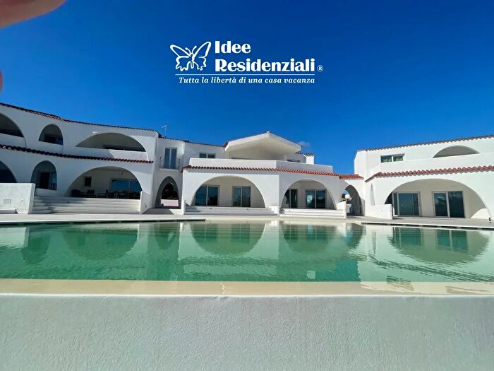 Appartamento quadrilocale in vendita in Via del Giglio, Olbia