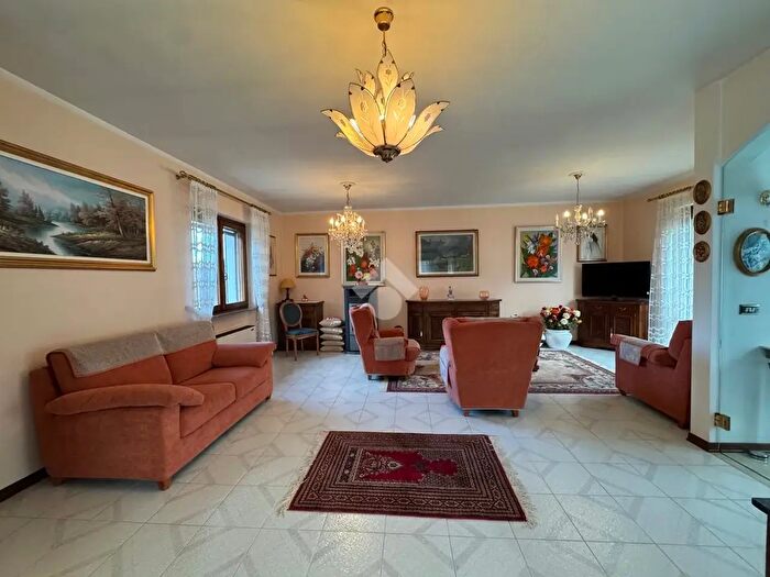 Casa quadrilocale in vendita in Via Telva, Feltre